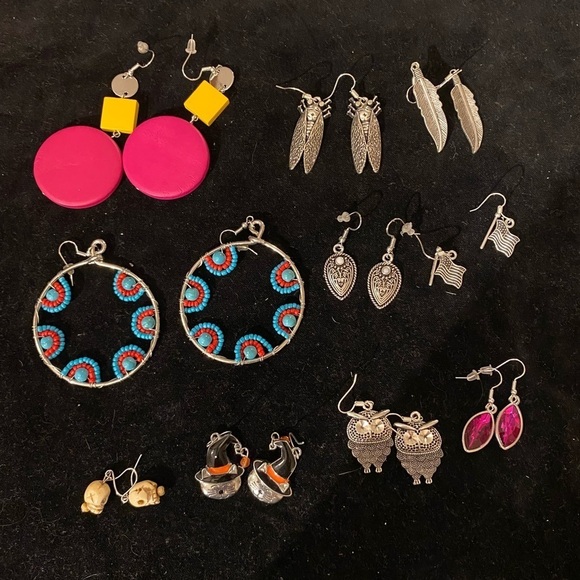 Lot 7- Bundle of 9 Dangle Earrings (EF) - Picture 6 of 6